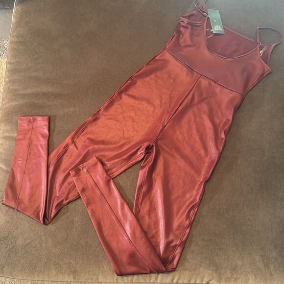 Women’s BodyCon Wild Fable Burgundy Liquid Bodysuit Ankle Length Size S NWT - Picture 13 of 13